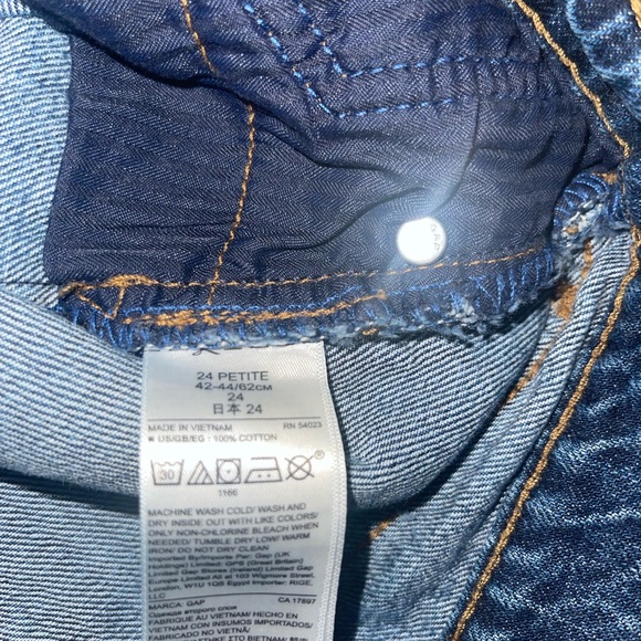 GAP Denim Shorts - Picture 8 of 10